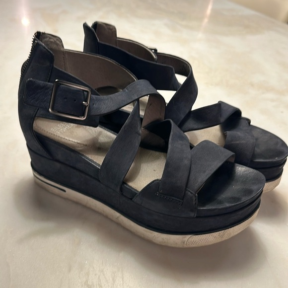 Eileen Fisher Sandals - Picture 1 of 4